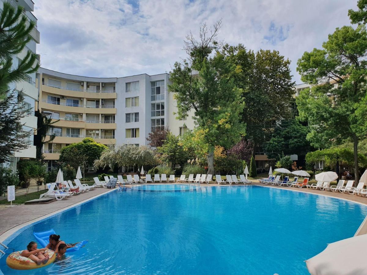 Yassen Holiday Village Солнечный берег Экстерьер фото