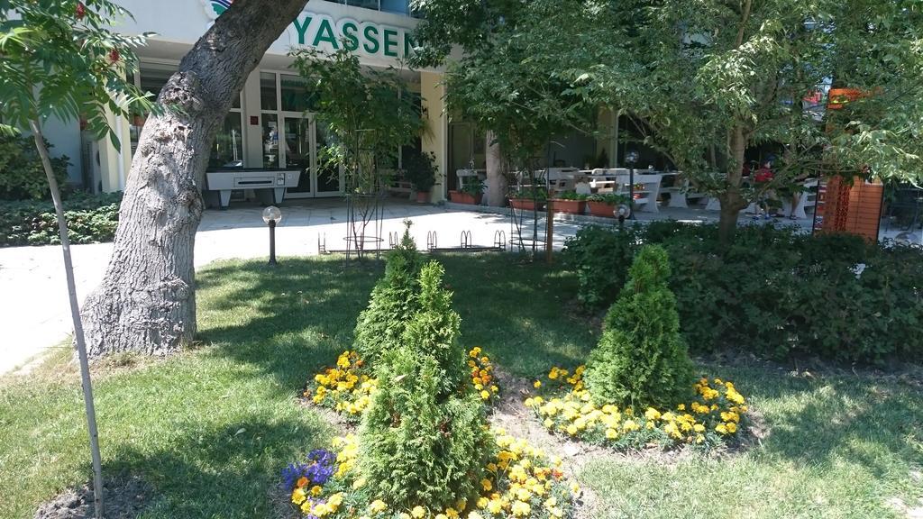 Yassen Holiday Village Солнечный берег Экстерьер фото