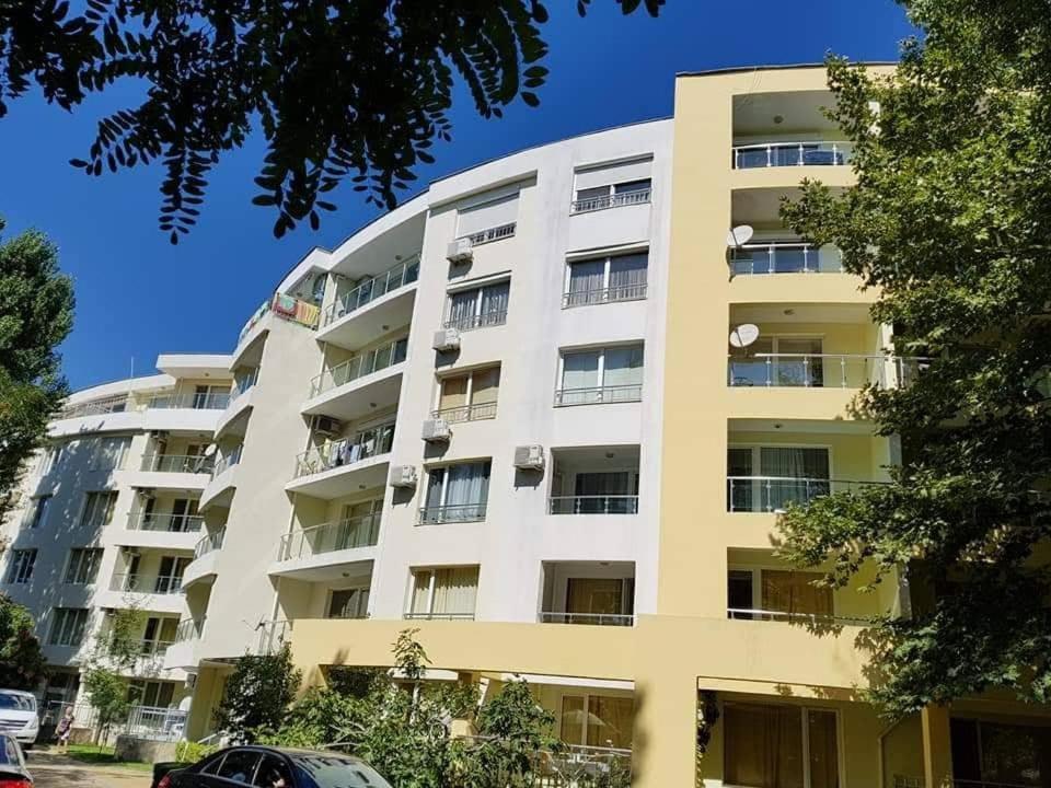 Yassen Holiday Village Солнечный берег Экстерьер фото